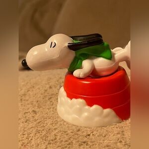 Peanuts Vintage Free Wheeling Snoopy’s Holiday Howls Toy